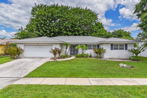 House in Boca Raton, Florida 4 bedrooms, 207.73 sq.m. № 2247877