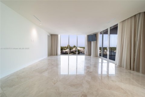 Condo in Fort Lauderdale, Florida, 5 bedrooms  № 1819848 - photo 11