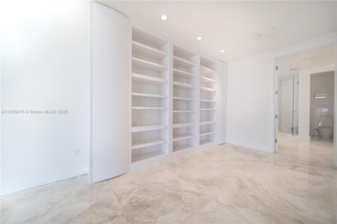 Condo in Fort Lauderdale, Florida, 5 bedrooms  № 1819848 - photo 20
