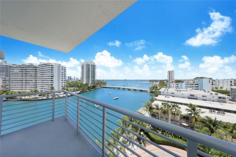 Condominio en alquiler en Miami Beach, Florida, 2 dormitorios, 116.78 m2 № 1872131 - foto 12