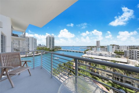 Condominio en alquiler en Miami Beach, Florida, 2 dormitorios, 116.78 m2 № 1872131 - foto 19