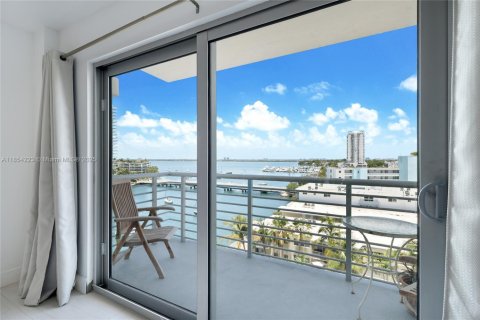 Condominio en alquiler en Miami Beach, Florida, 2 dormitorios, 116.78 m2 № 1872131 - foto 8