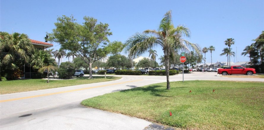 Condominio en Lighthouse Point, Florida, 3 dormitorios  № 1151860