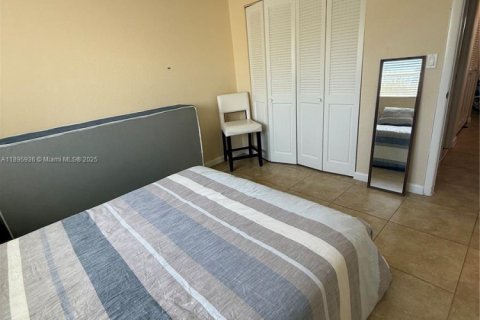 Condominio en alquiler en Pompano Beach, Florida, 2 dormitorios, 77.57 m2 № 2059770 - foto 12