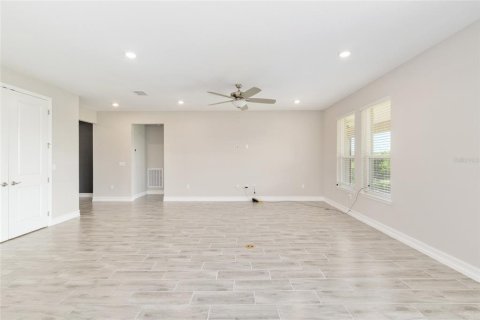 House in Ocala, Florida 3 bedrooms, 228.45 sq.m. № 1807317 - photo 25