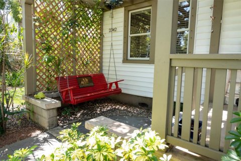 House in Saint Petersburg, Florida 3 bedrooms, 120.4 sq.m. № 1849378 - photo 7