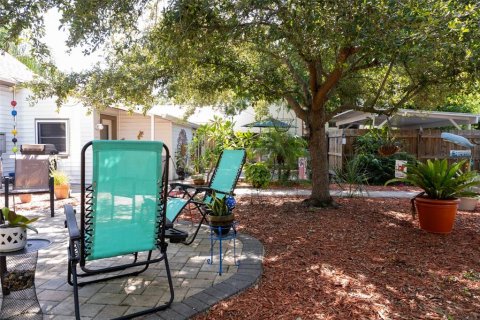 House in Saint Petersburg, Florida 3 bedrooms, 120.4 sq.m. № 1849378 - photo 18