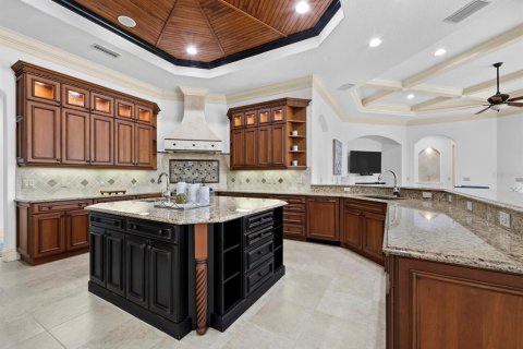 House in Sarasota, Florida 3 bedrooms, 533.44 sq.m. № 2134912 - photo 16