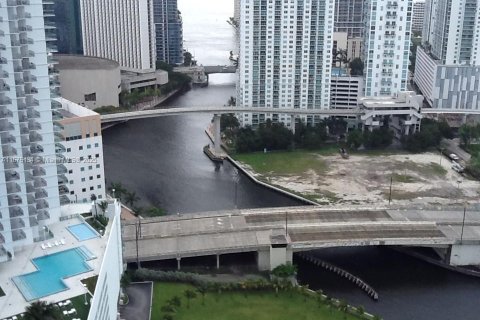 Condo in Miami, Florida, 2 bedrooms № 1936528 - photo 4