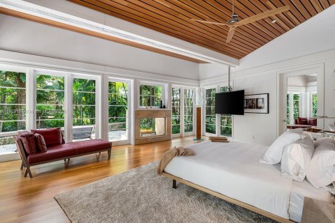 Villa ou maison à vendre à Miami, Floride: 13 chambres, 1101.36 m2 № 1966323 - photo 12