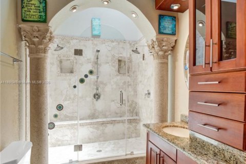 Casa en venta en Hallandale Beach, Florida, 3 dormitorios, 156.08 m2 № 1857612 - foto 25