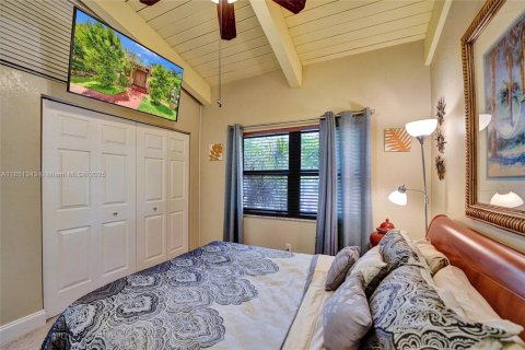 Casa en venta en Hallandale Beach, Florida, 3 dormitorios, 156.08 m2 № 1857612 - foto 19