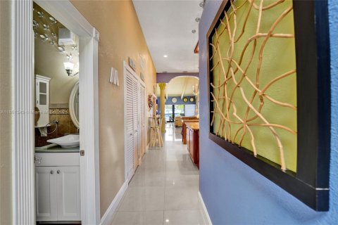 Casa en venta en Hallandale Beach, Florida, 3 dormitorios, 156.08 m2 № 1857612 - foto 12