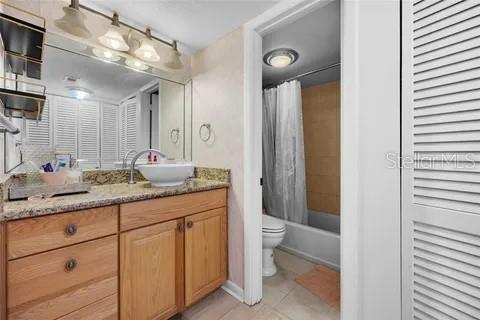 Copropriété à louer à Gainesville, Floride: 2 chambres, 162.02 m2 № 1833230 - photo 15