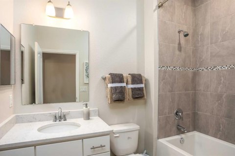 Casa en venta en North Port, Florida, 4 dormitorios, 212.37 m2 № 1914352 - foto 20
