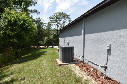 Villa ou maison à vendre à Weeki Wachee, Floride: 3 chambres, 148.64 m2 № 2148063 - photo 27