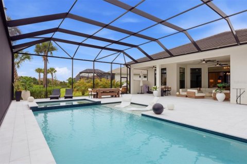 House in Sarasota, Florida 3 bedrooms, 256.87 sq.m. № 2402779 - photo 29