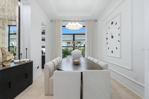 House in Sarasota, Florida 3 bedrooms, 256.87 sq.m. № 2402779 - photo 7
