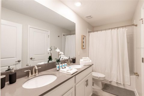 Casa en venta en Davenport, Florida, 7 dormitorios, 373.28 m2 № 2204337 - foto 15