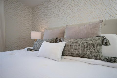 Casa en venta en Davenport, Florida, 7 dormitorios, 373.28 m2 № 2204337 - foto 26