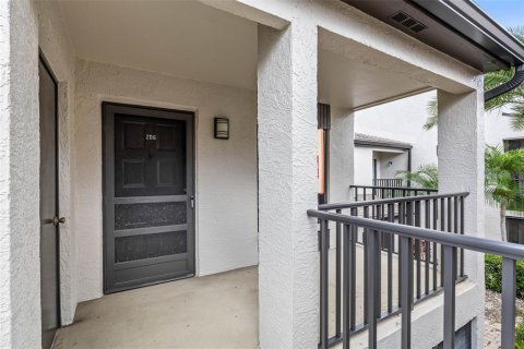 Condo in Clearwater, Florida, 2 bedrooms  № 1685285 - photo 2