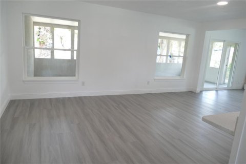 Villa ou maison à vendre à Orlando, Floride: 3 chambres, 182.74 m2 № 2098125 - photo 12