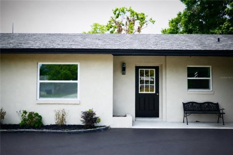 Villa ou maison à vendre à Orlando, Floride: 3 chambres, 182.74 m2 № 2098125 - photo 2