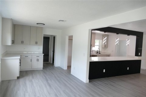 Villa ou maison à vendre à Orlando, Floride: 3 chambres, 182.74 m2 № 2098125 - photo 6