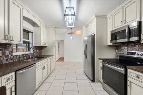 House in Palmetto, Florida 3 bedrooms, 138.61 sq.m. № 1775112 - photo 17