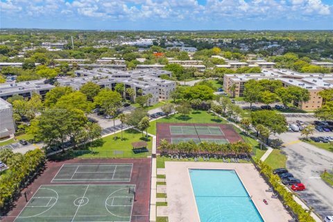 Condo in Miami, Florida, 3 bedrooms № 1934761 - photo 29