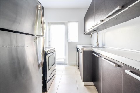 Appartement à louer à Miami Beach, Floride: 1 chambre, 60.39 m2 № 1967381 - photo 9