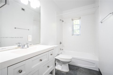 Appartement à louer à Miami Beach, Floride: 1 chambre, 60.39 m2 № 1967381 - photo 15