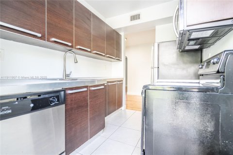 Appartement à louer à Miami Beach, Floride: 1 chambre, 60.39 m2 № 1967381 - photo 10