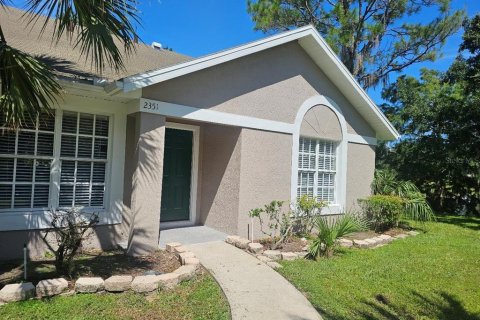 Adosado en Kissimmee, Florida 3 dormitorios, 109.35 m2 № 2302959