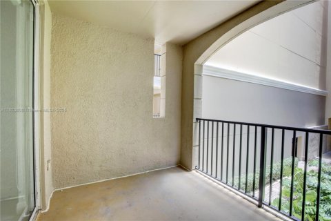 Condo in Sunny Isles Beach, Florida, 2 bedrooms  № 1807583 - photo 7