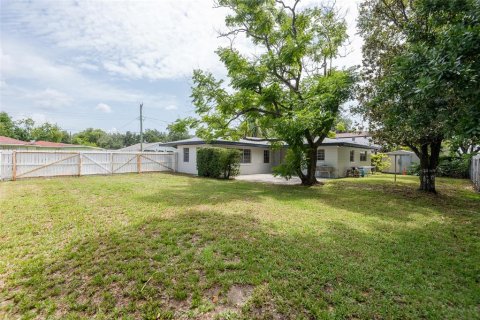 House in Tampa, Florida 3 bedrooms, 156.45 sq.m. № 2223410 - photo 16