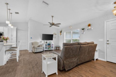 Villa ou maison à vendre à North Port, Floride: 3 chambres, 113.62 m2 № 2388542 - photo 5