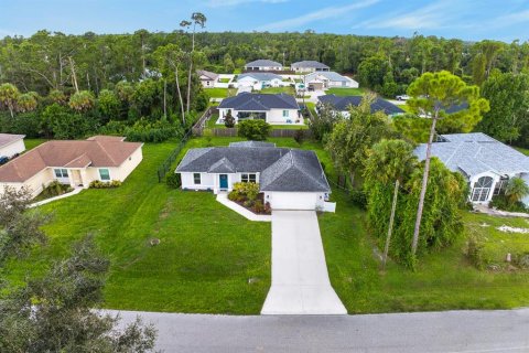 Villa ou maison à vendre à North Port, Floride: 3 chambres, 113.62 m2 № 2388542 - photo 3