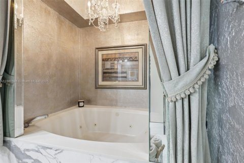 Copropriété à vendre à Aventura, Floride: 2 chambres, 139.35 m2 № 1938780 - photo 25