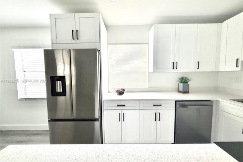 Condominio en venta en Delray Beach, Florida, 2 dormitorios, 84.26 m2 № 1991681 - foto 6