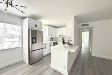 Condominio en venta en Delray Beach, Florida, 2 dormitorios, 84.26 m2 № 1991681 - foto 5