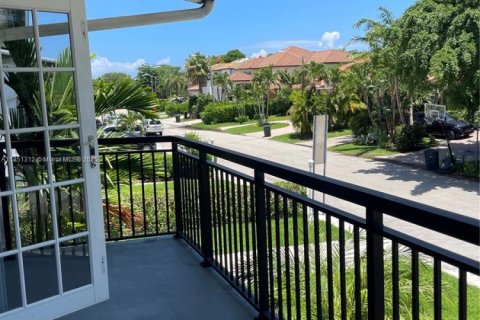Touwnhouse à louer à North Miami, Floride: 2 chambres, 143.81 m2 № 1855337 - photo 26