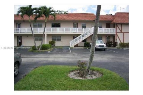 Condo in Boca Raton, Florida, 2 bedrooms  № 2043170