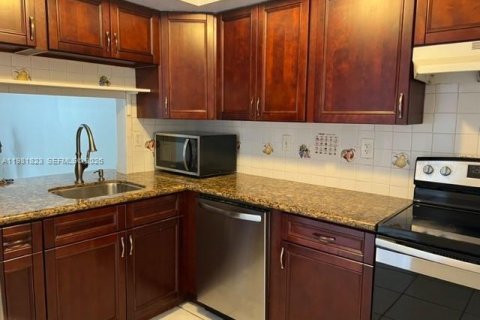 Copropriété à louer à Boca Raton, Floride: 2 chambres, 97.55 m2 № 2043170 - photo 2