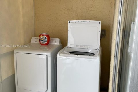 Copropriété à louer à Boca Raton, Floride: 2 chambres, 97.55 m2 № 2043170 - photo 8