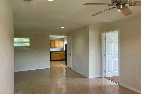 Casa en alquiler en Sanford, Florida, 4 dormitorios, 136.38 m2 № 1905745 - foto 3