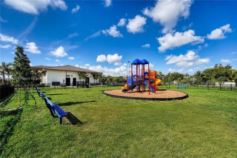 Touwnhouse à vendre à Miami, Floride: 3 chambres, 137.77 m2 № 1845479 - photo 27