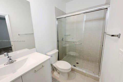 Touwnhouse à vendre à Miami, Floride: 3 chambres, 137.77 m2 № 1845479 - photo 11