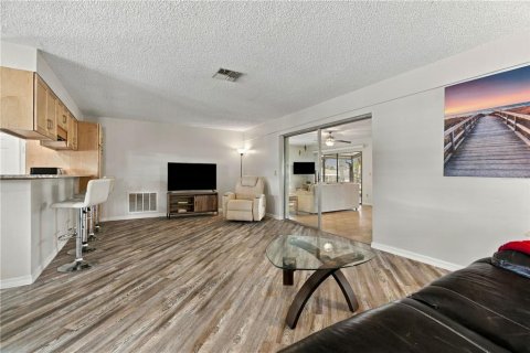 House in Crystal River, Florida 2 bedrooms, 137.87 sq.m. № 2391365 - photo 26