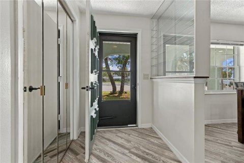 House in Crystal River, Florida 2 bedrooms, 137.87 sq.m. № 2391365 - photo 11